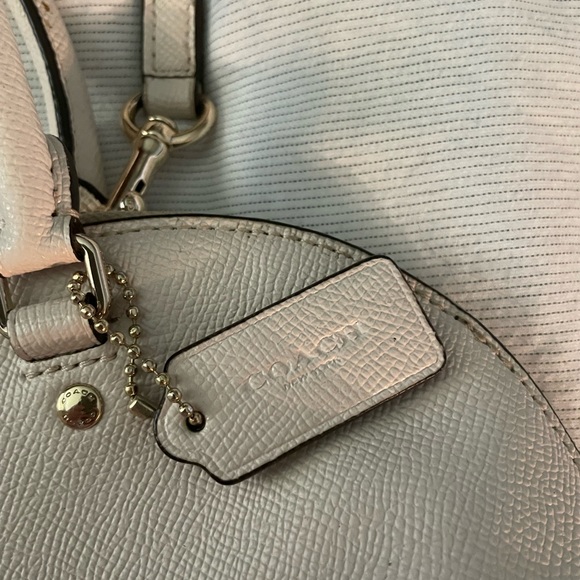 White Coach Revel Bag Style Top Handle Purse - Picture 2 of 7